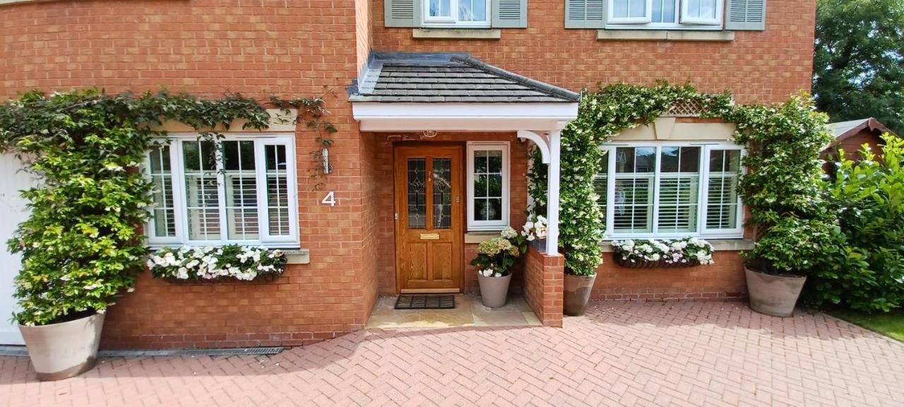 Harlequin B&B Ledbury Exterior photo